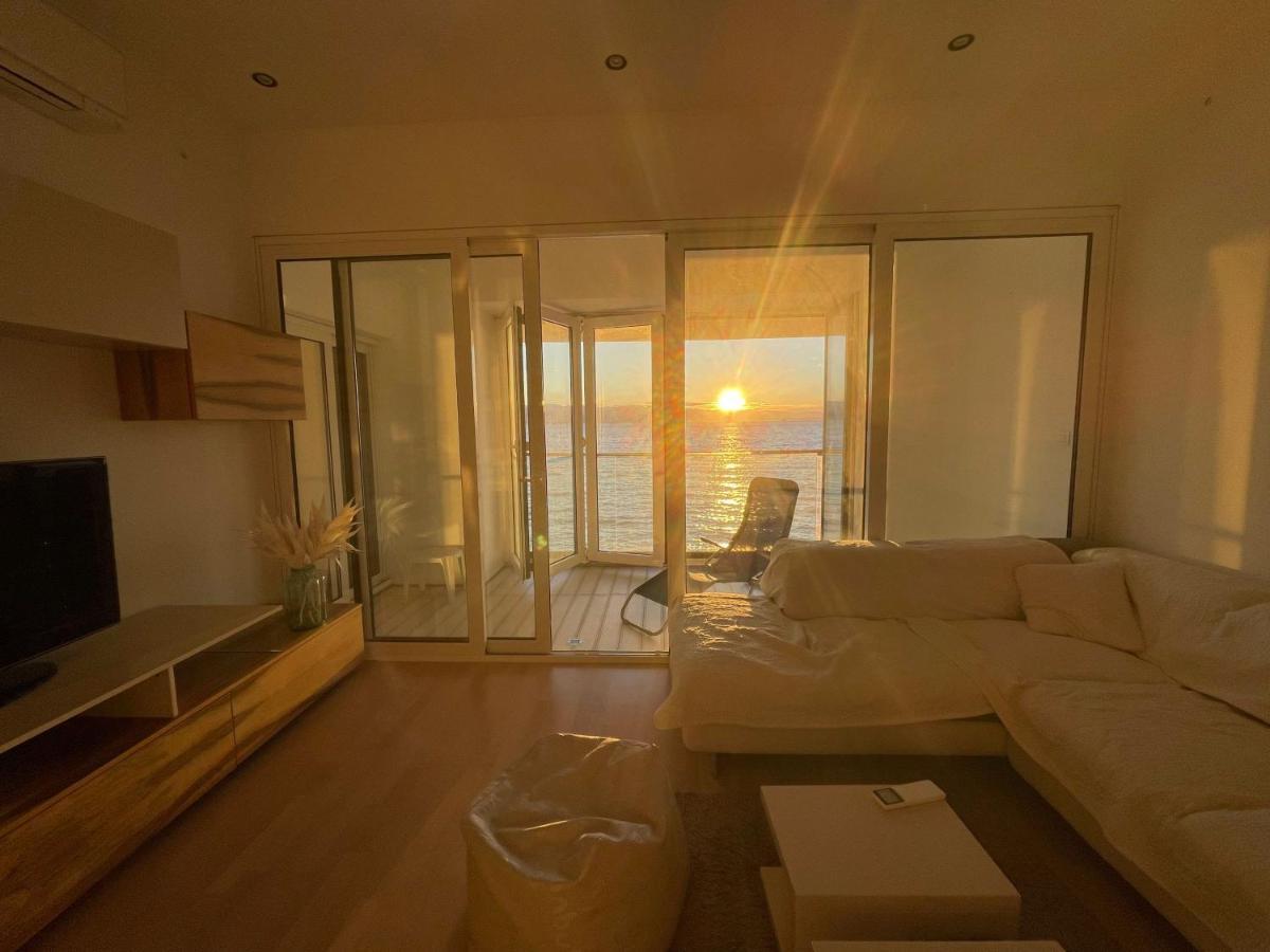 Apartamento First Row To The Sea *