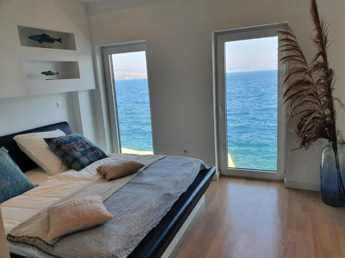 First Row To The Sea